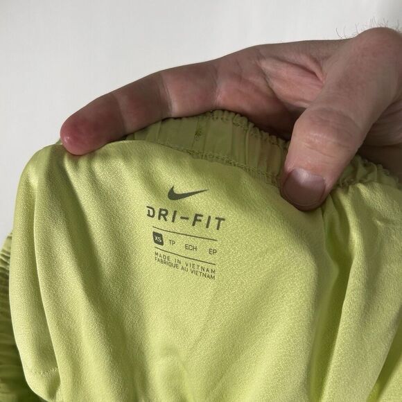 Nike Running Shorts Women's XS Lime Green Pull On Drawstring Lined 3" Inseam - Picture 4 of 5